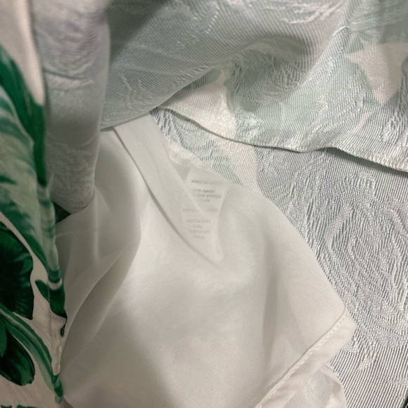 Fun palm print dress! Lined and size large. Worn once! - Picture 4 of 6